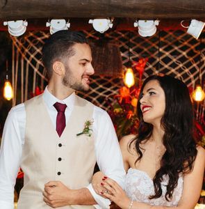 Meet your Posher, Maira